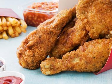 Obesity linked to fast food outlets in PHE study