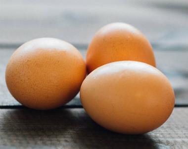 Lidl brings forward commitment to phase out caged hen eggs
