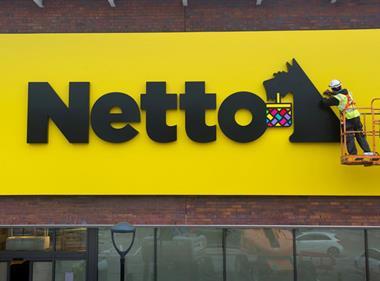 Netto launches closing down sales as shoppers report 'mayhem'