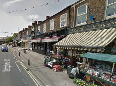 Shoppers still prefer high street for valuable purchases