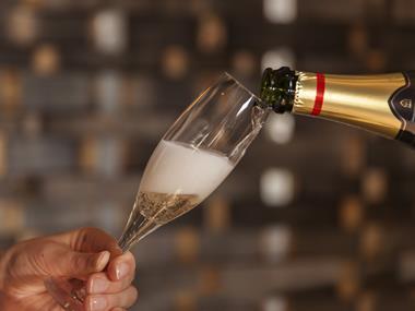 English wine beats Spanish for quality, say British drinkers
