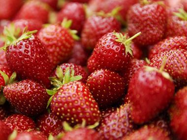 Tesco angers Scottish strawberry shoppers with flag switch