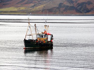 Scottish fishermen call for 'fairer share' of fishing grounds