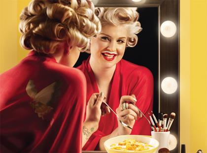 Kelly Osborne Make Mine Milk